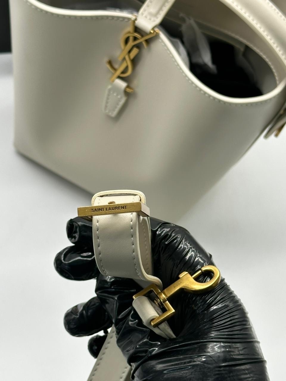 кожаная бордовая сумка yves saint laurent le 37,сумка yves saint laurent,сумка saint laurent,кожаная бордовая сумка yves saint laurent le 37 small,женская бордовая сумка