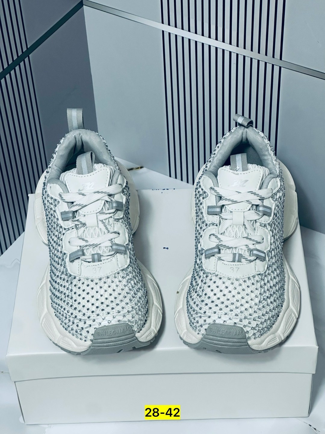 женские кроссовки,кроссовки женские balenciaga,кроссовки balenciaga,,женская