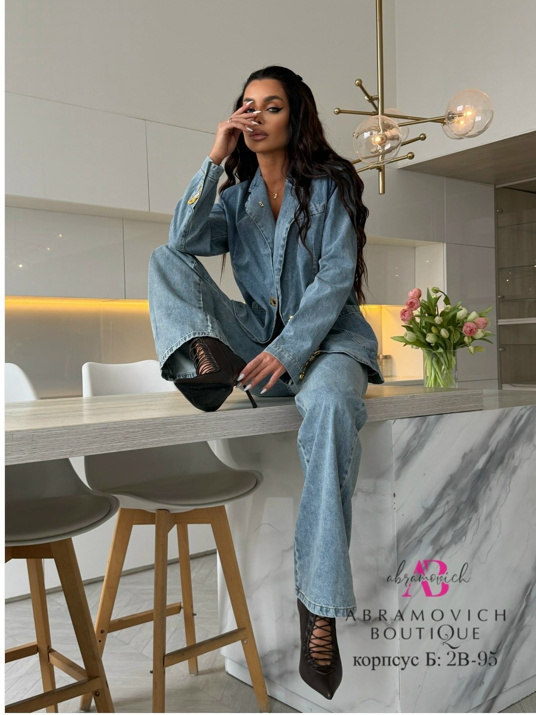 костюм джинсовый,джинсовые костюмы женские,стильные костюмы,джинсовый костюм женский 2025,голубые джинсы