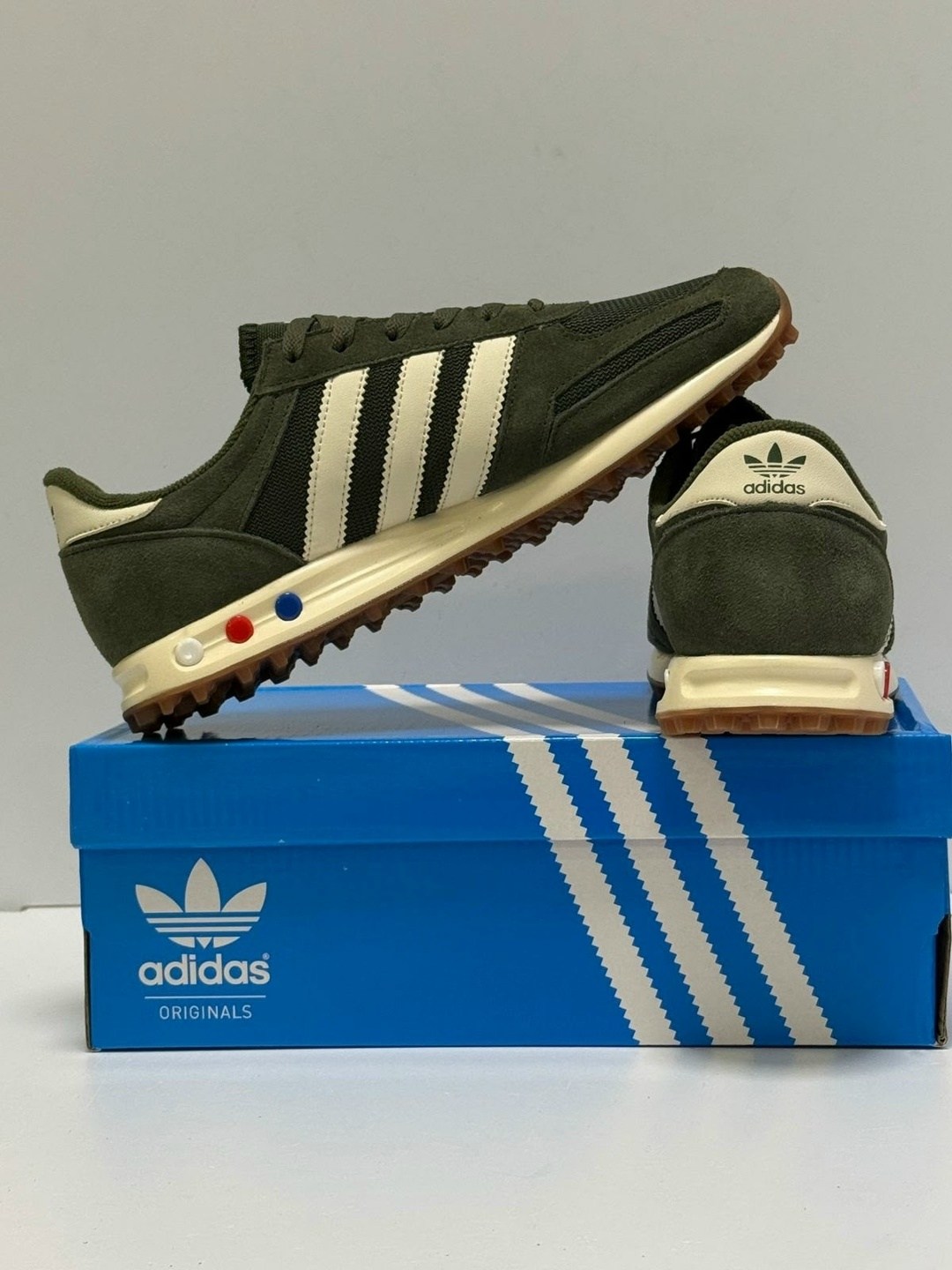 adidas originals la trainer og,adidas la og trainer,кроссовки адидас la trainer мужские,adidas la trainer,adidas originals la trainer