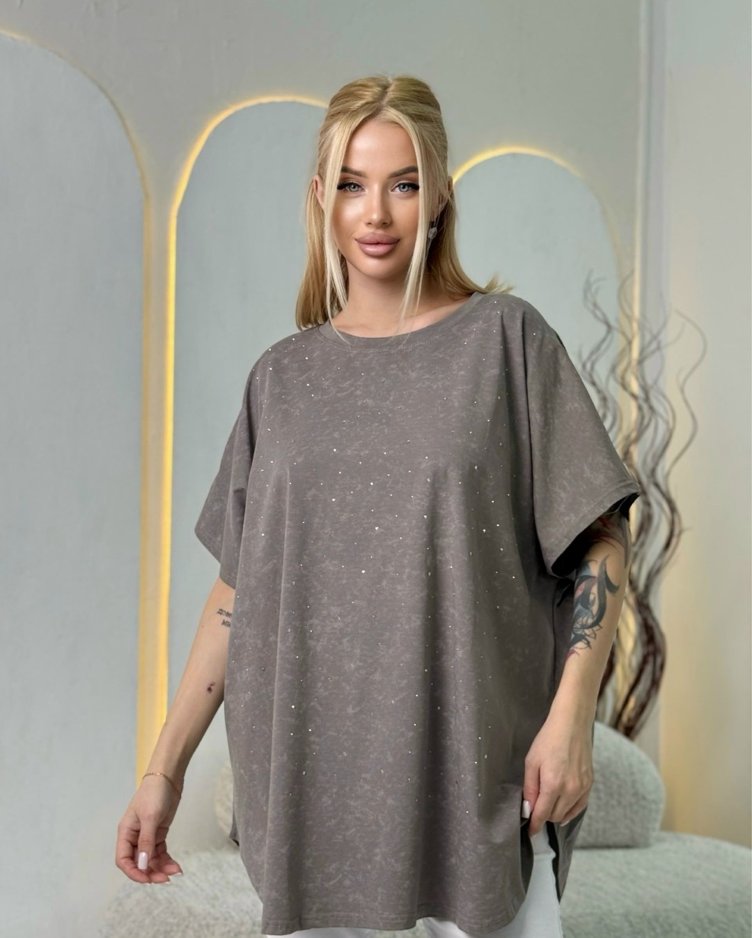 футболки женская оверсайз,футболки женская,футболка оверсайз со стразами emysamy 367530240,женская футболка со стразами оверсайз emysamy,футболка оверсайз со стразами nikstail 368399354