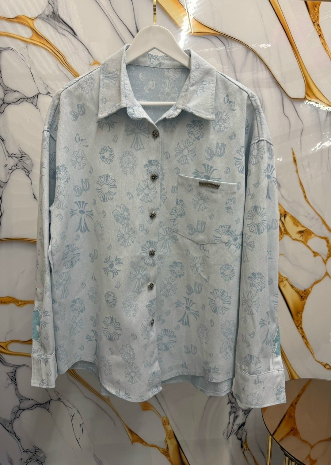 модные джинсы,модные женские джинсы,повседневные образы,модные брюки 2026,джинсы клеш женские