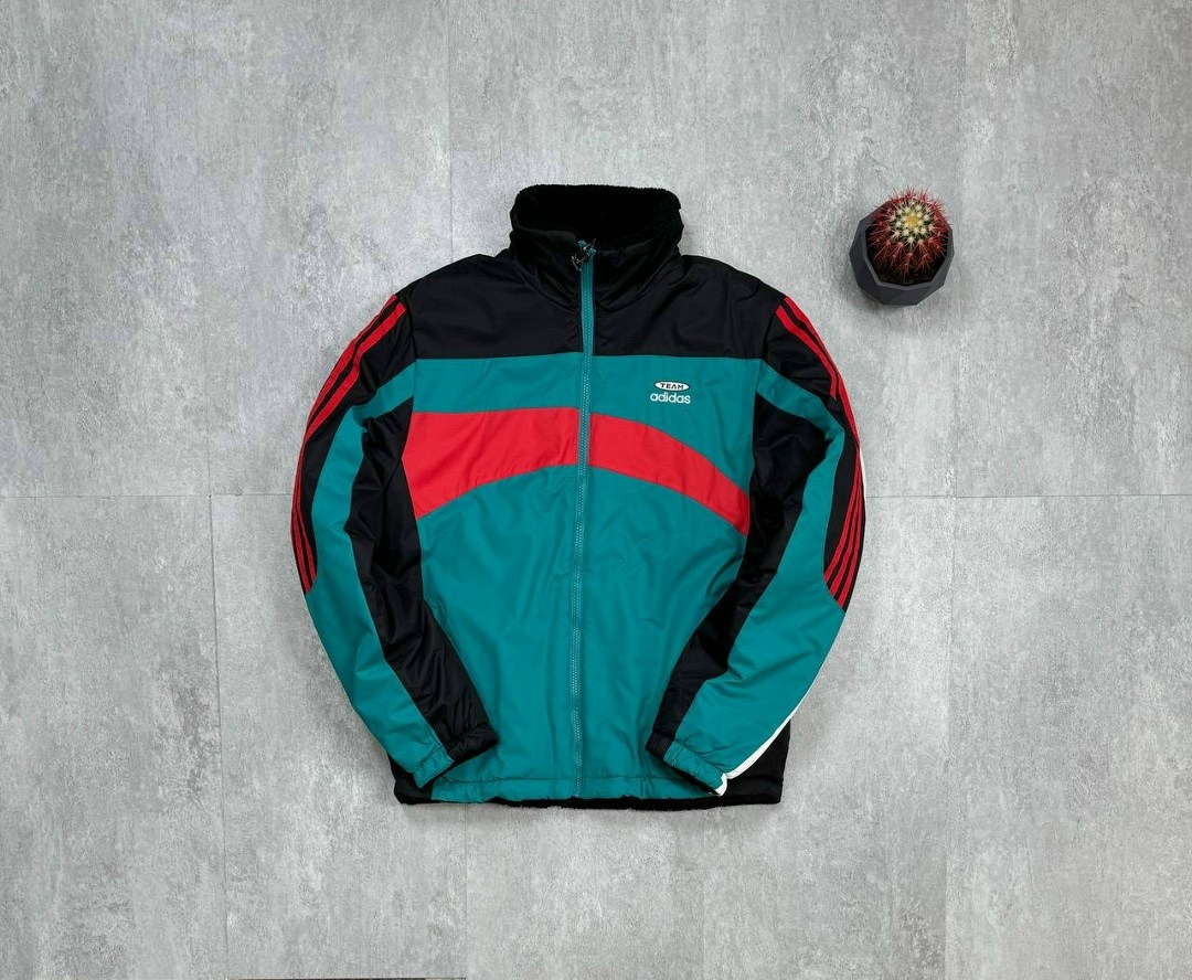 двухсторонняя куртка адидас,куртка двухсторонняя адидас в стиле 90х,двухсторонняя куртка,куртка двухсторонняя барашек в стиле 90х adidas,демисезонная куртка