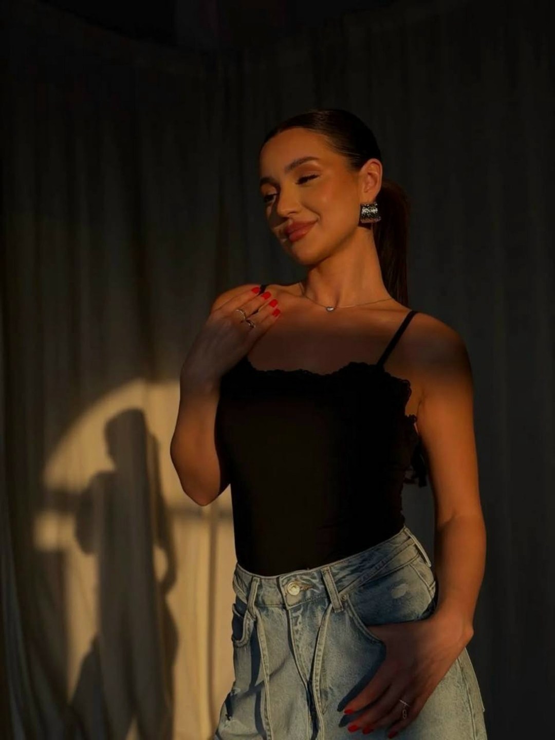 майка женская с кружевом,кружевная майка,майка женская кружевная,майка женская,майка с кружевной отделкой