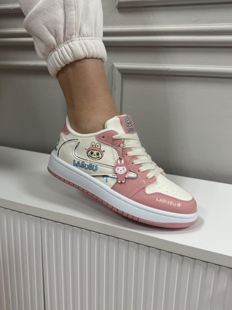 кроссовки,женские кроссовки,повседневные кроссовки,модные кроссовки,