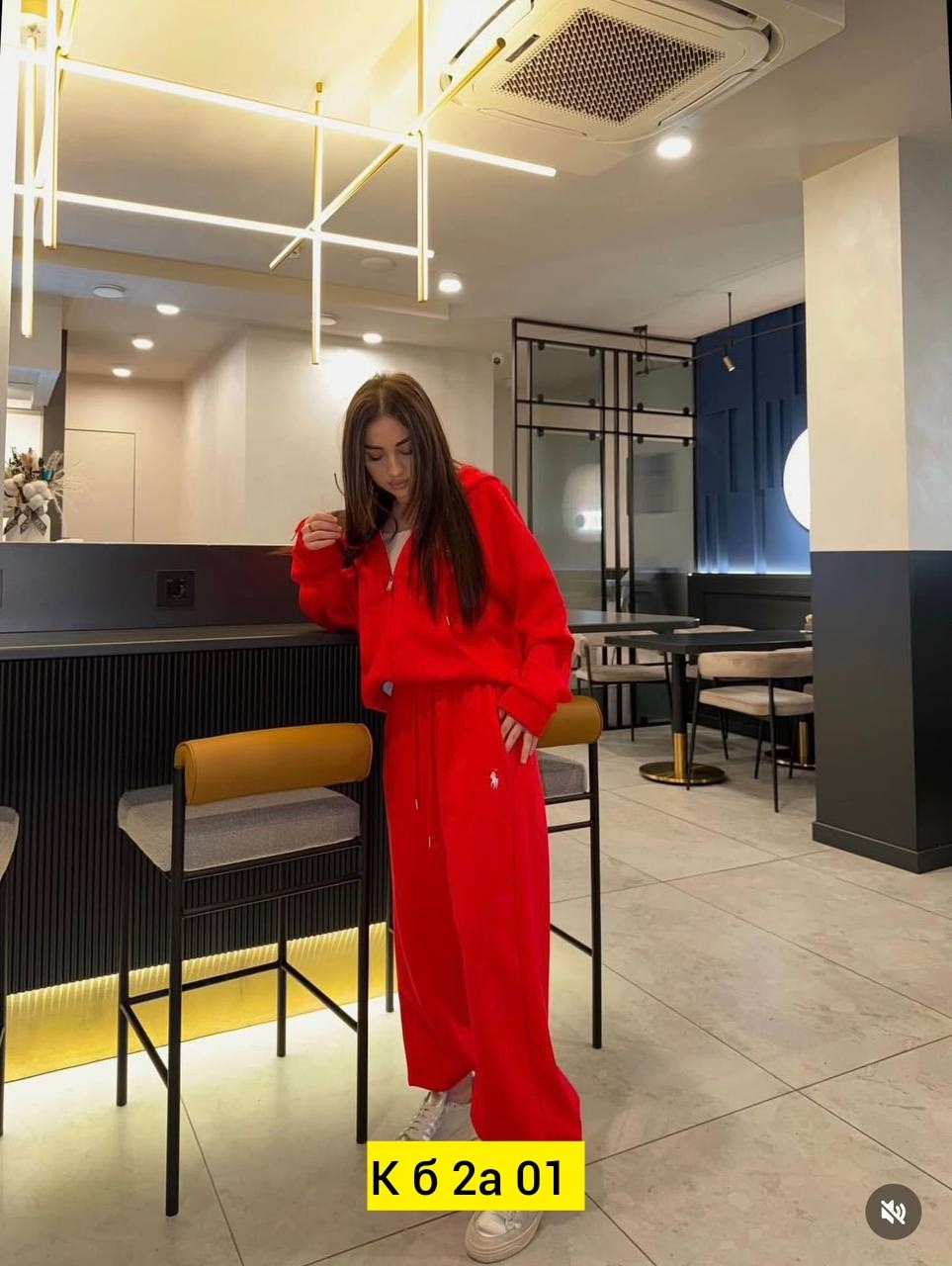 cпортивный костюм женский на флисе,женский костюм на флисе,стильный костюм,женский костюм,костюм