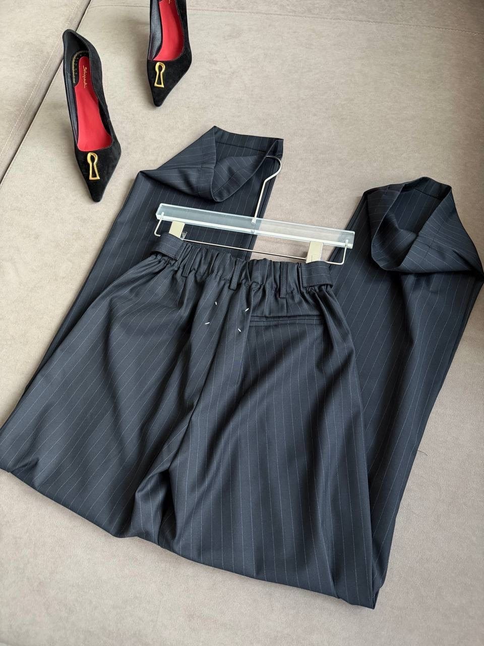 широкие брюки в полоску,широкие брюки,vonda модные женские полосатые широкие брюки 2026,элегантные полосатые брюки с низкой талией,женские широкие брюки в вертикальную полоску