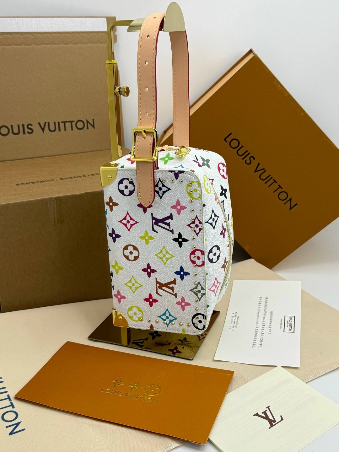 сумка женская louis vuitton,сумка louis vuitton,белая ручная сумка louis vuitton,louis vuitton сумка на плечо,louis vuitton сумка шоппер белый