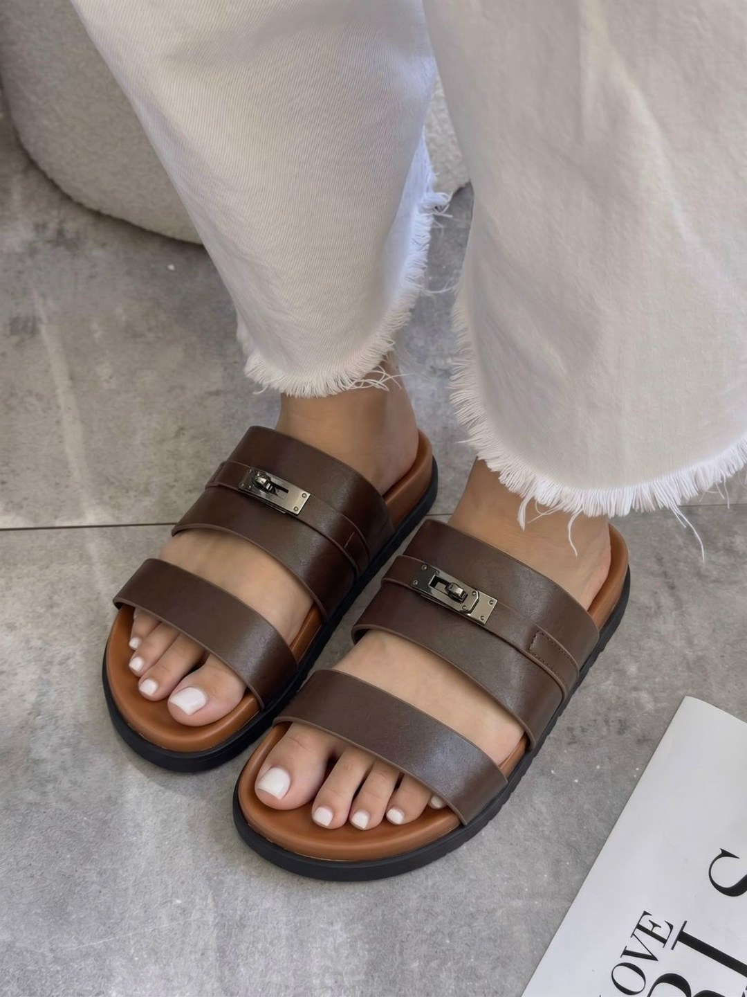 ,женские сандалии,кожаные шлепанцы,шлепанцы женские,сандалии