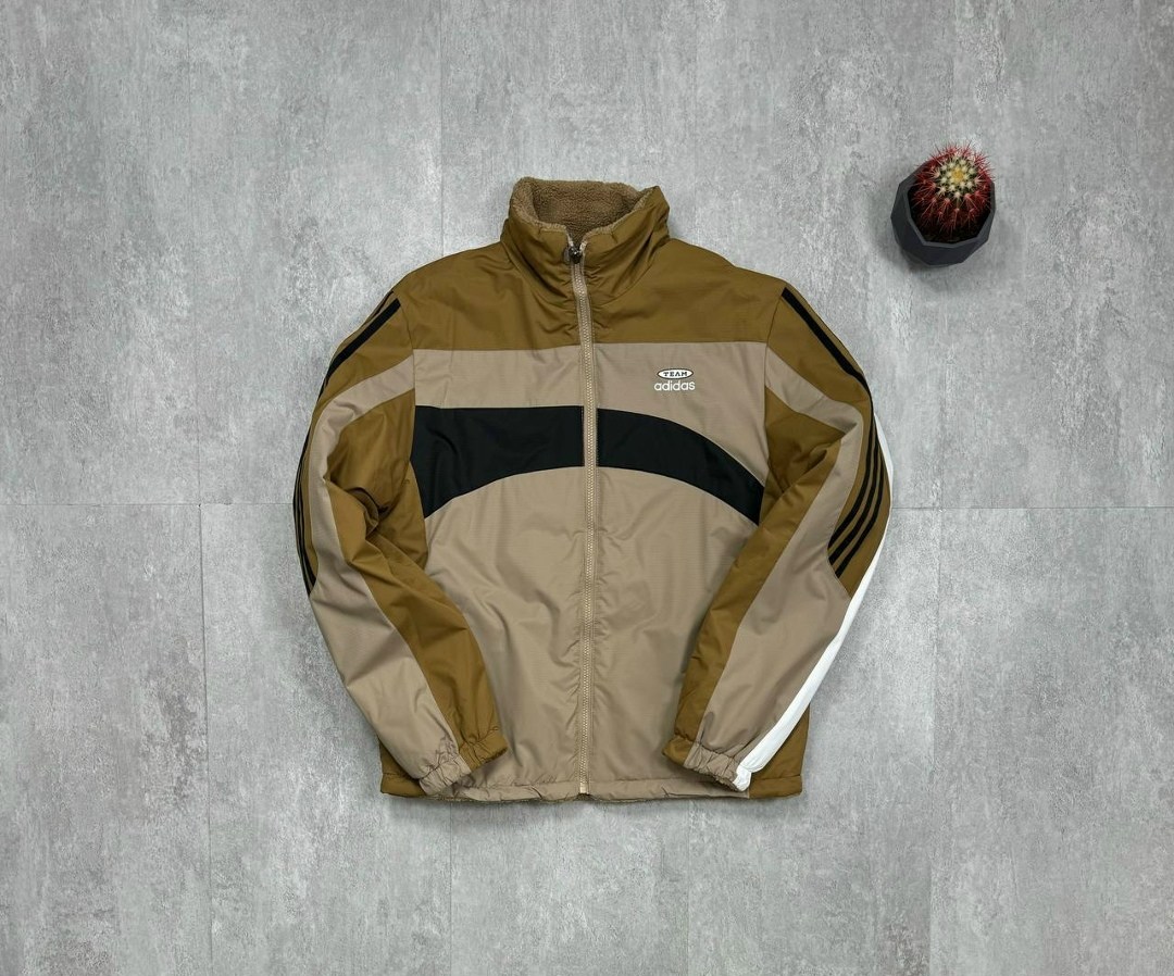 двухсторонняя куртка адидас,куртка двухсторонняя адидас в стиле 90х,двухсторонняя куртка,куртка двухсторонняя барашек в стиле 90х adidas,демисезонная куртка