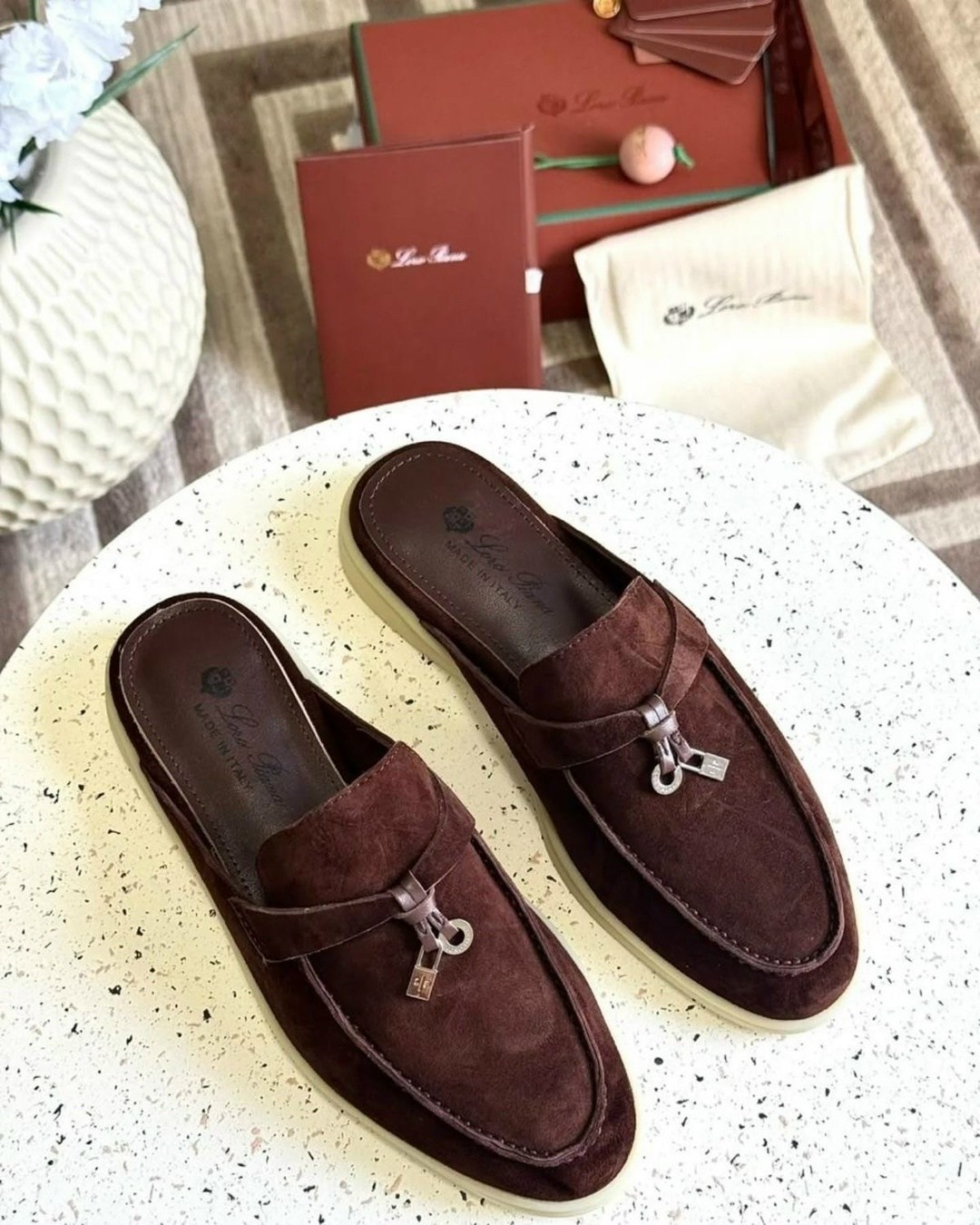 ,мюли loro piana,лоферы loro piana,лоферы женские loro piana,замшевые мюли