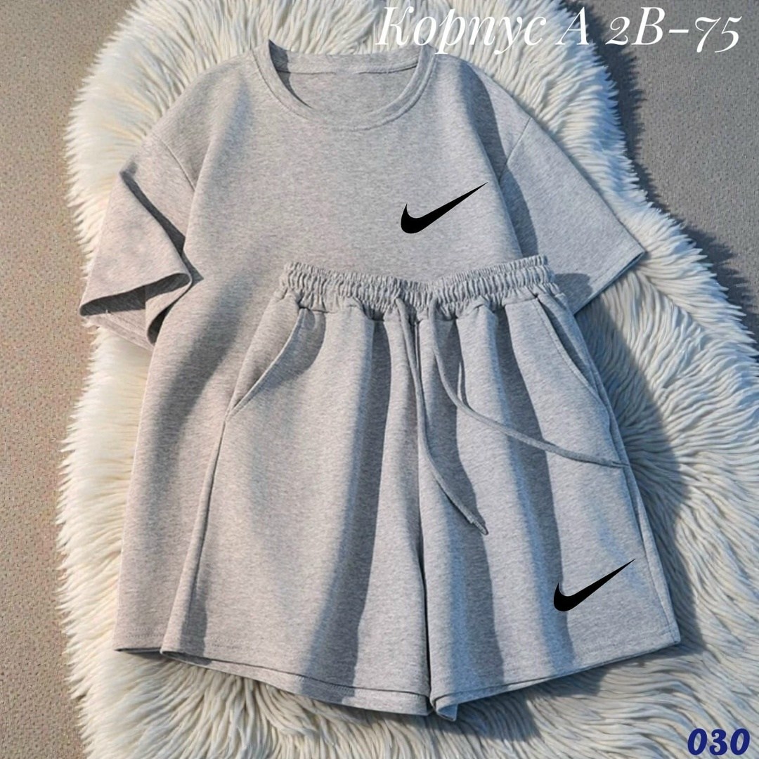 костюм женский,костюм футболка шорты спортивный,спортивные костюм,одежда комплект,костюм футболка и шорты
