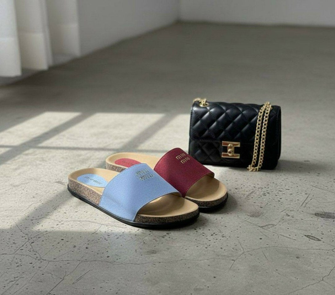 женские шлепанцы,,тапочки модные,шлёпанцы miu miu,женские шлепки