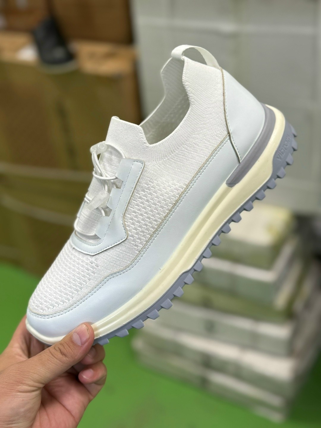 ,кроссовка мужской,мужские кроссовки,кроссовки повседневные,серые кроссовки