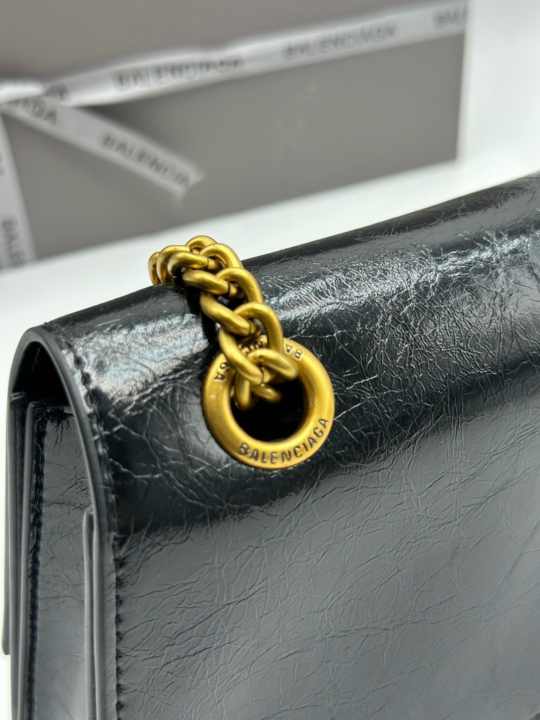 сумка balenciaga,balenciaga сумка на плечо,balenciaga сумка женская,сумки баленсиага женские через плечо,сумка баленсиага бежевая