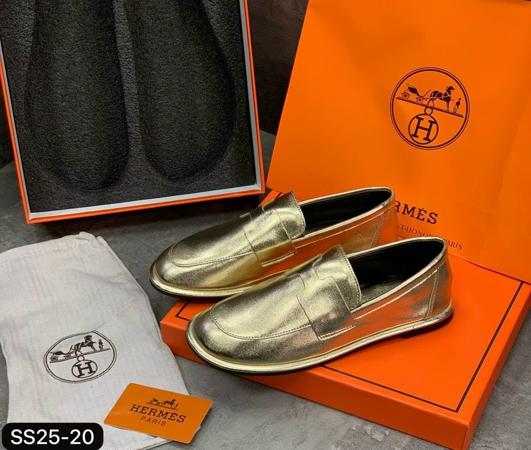 ,hermes лоферы,мокасины эрмес,мокасины мужские,женские лоферы hermes paris a113173 замшевые чёрные