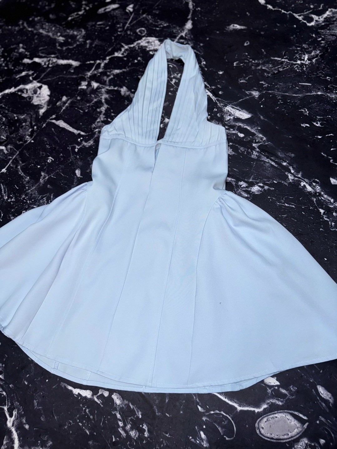 платья мини,короткие платье,платье с бретельками,платья для выпускного,атласное платье