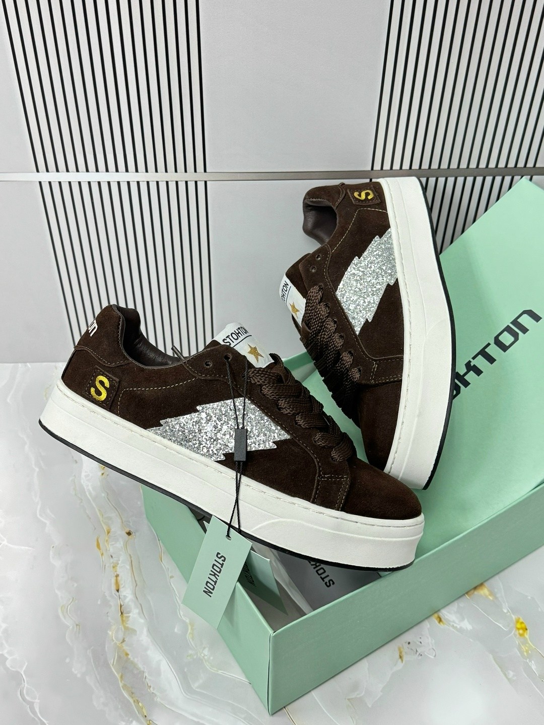 ,кроссовки замш,кроссовки женскиe,кеды мк женские,женские и мужские кроссовки