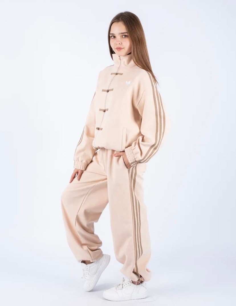 стильные костюмы,кoстюм для девoчки спортивный,костюм повседневный,бежевый костюм,костюм спортивный