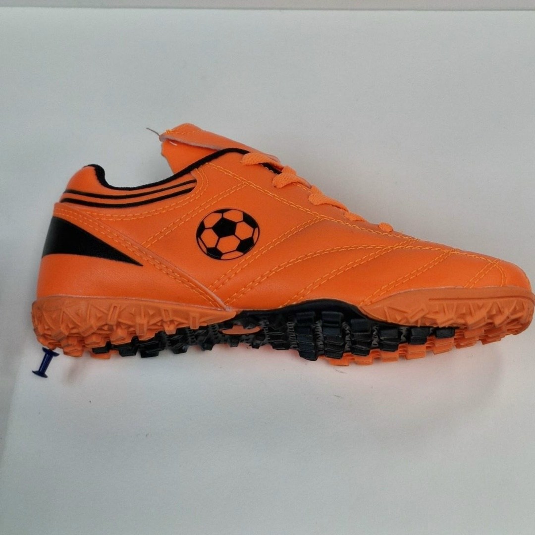 футбольная , для футбола,футбольная бутса,сороконожка  для футбола,бутсы для футбола