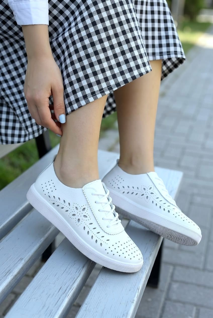 мокасины с перфорацией женские белые,,кроссовки с перфорацией женские,кеды с перфорацией,кеды женски