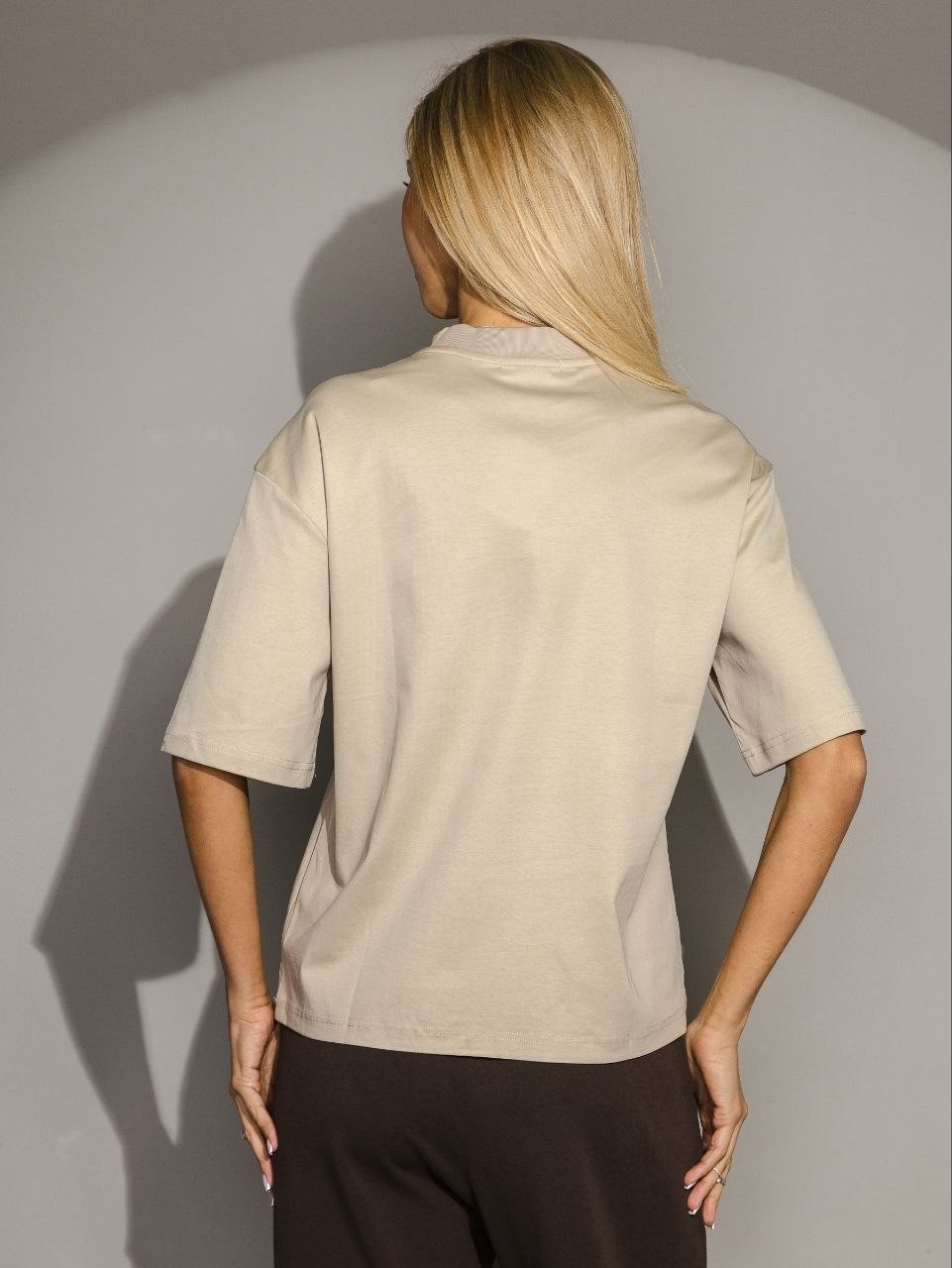 джемпер бежевый,бежевые брюки,широкие брюки,костюм с брюками,брюки женские