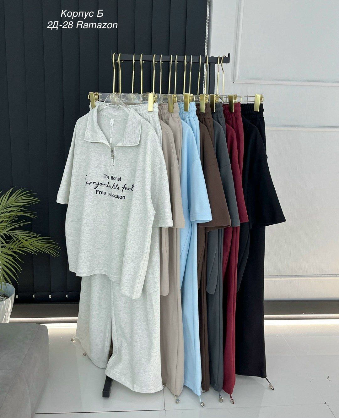 женский костюм двойка,женский костюм двойка футболка/штаны nobilitas голубой (l размер),костюм двойка,костюм спортивный,женские костюмы