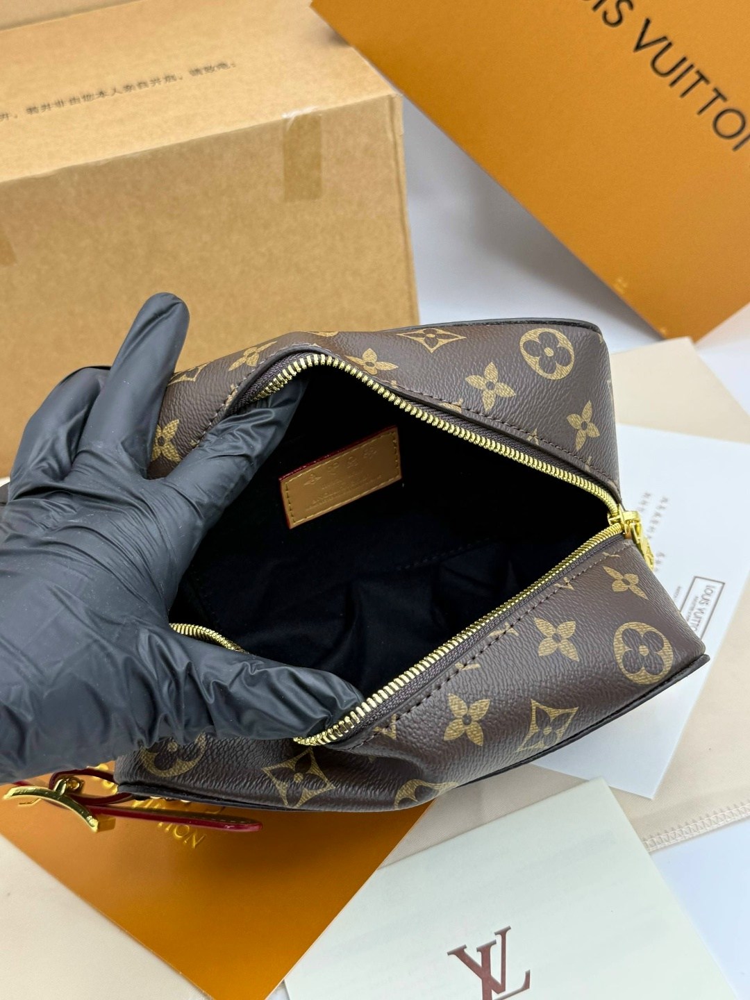 сумка женская louis vuitton,louis vuitton косметичка louis vuitton,косметичка louis vuitton,louis vuitton сумка,louis vuitton monogram