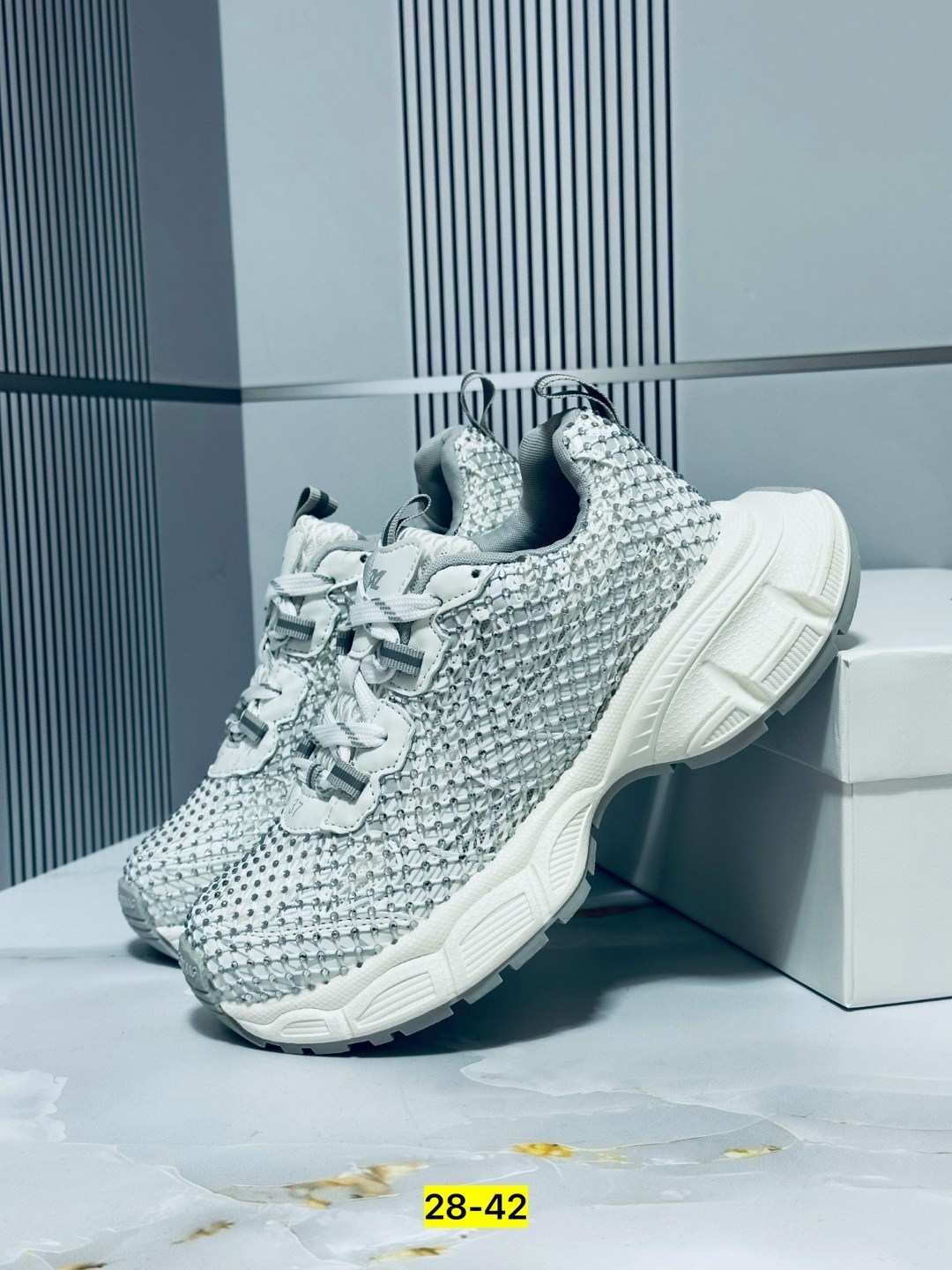 женские кроссовки,кроссовки женские balenciaga,кроссовки balenciaga,,женская