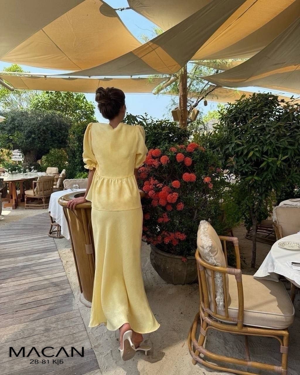 женский летний костюм с юбкой,элегантные наряды,элегантные костюмы,летний костюм с юбкой и топом,льняной костюм с юбкой