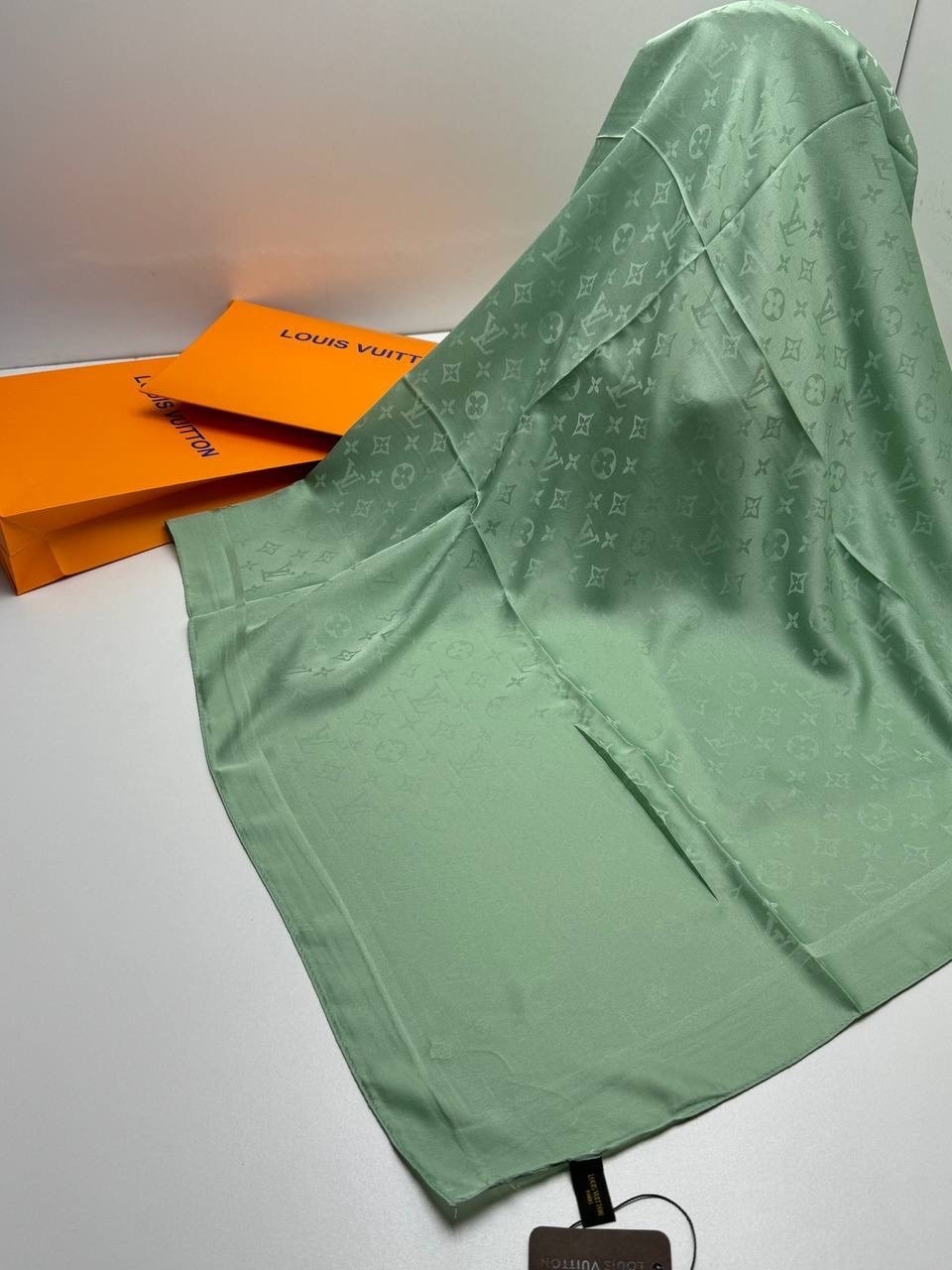 платки люкс,шелковые платки,брендовый платок,палантин женские,платки шарф