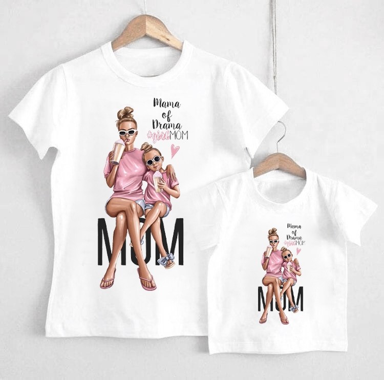 футболка для мамы и дочки,футболка для мамы,принт на футболку мама с дочкой,футболки мама и дочь,футболки с принтом мама и дочка