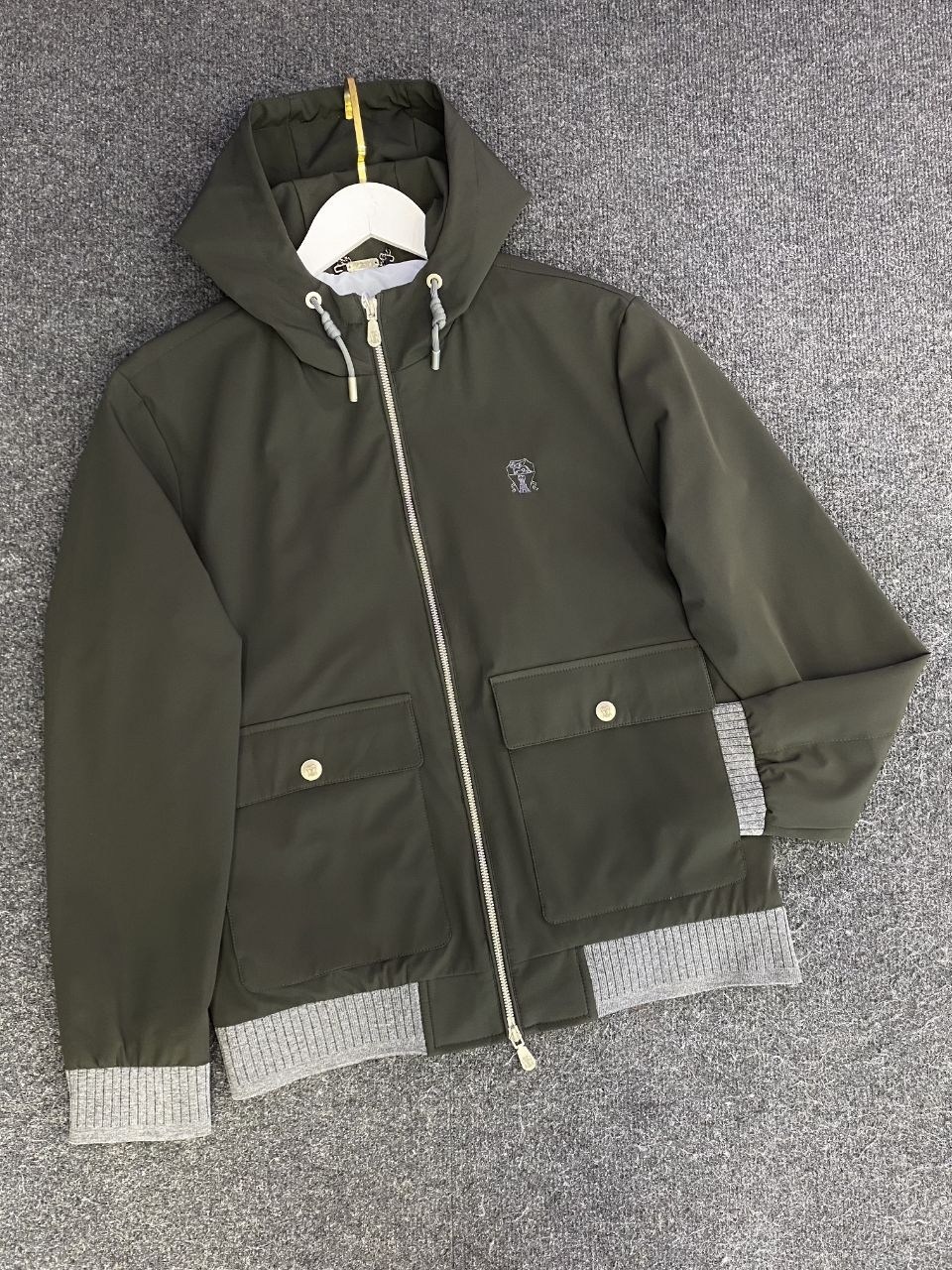 повседневная куртка,куртка женская,куртка модная,демисезонная куртка,куртка с карманами