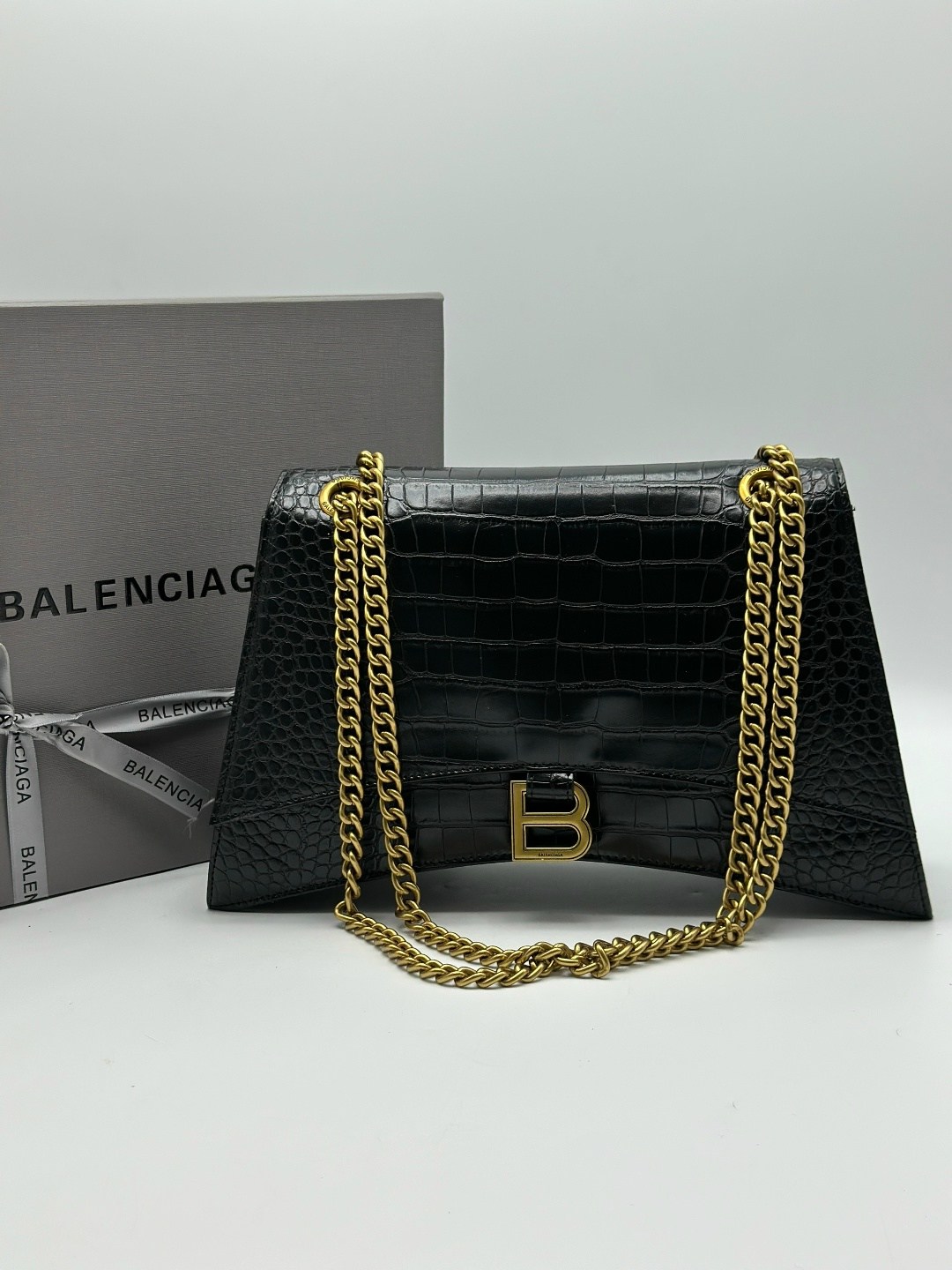 сумка balenciaga,стеганая сумка balenciaga crush черный,сумка женская balenciaga,balenciaga сумка на плечо,маленькая стеганая сумка на цепочке crush balenciaga