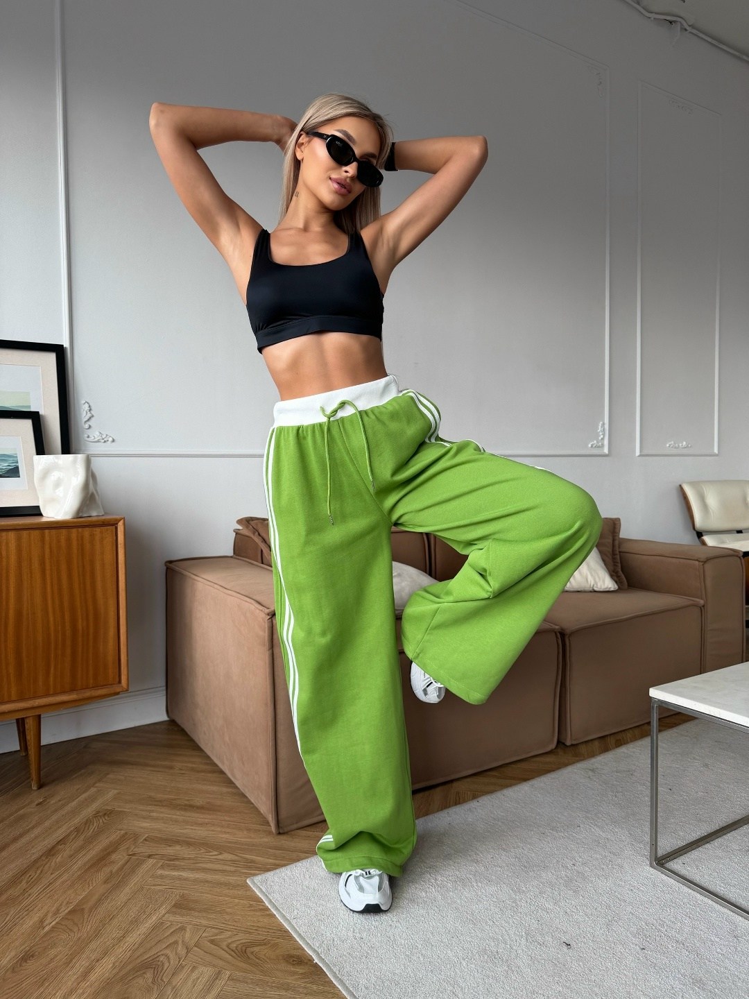 брюки спортивные,спортивные штаны,брюки модные,широкие штаны,комбинированные брюки