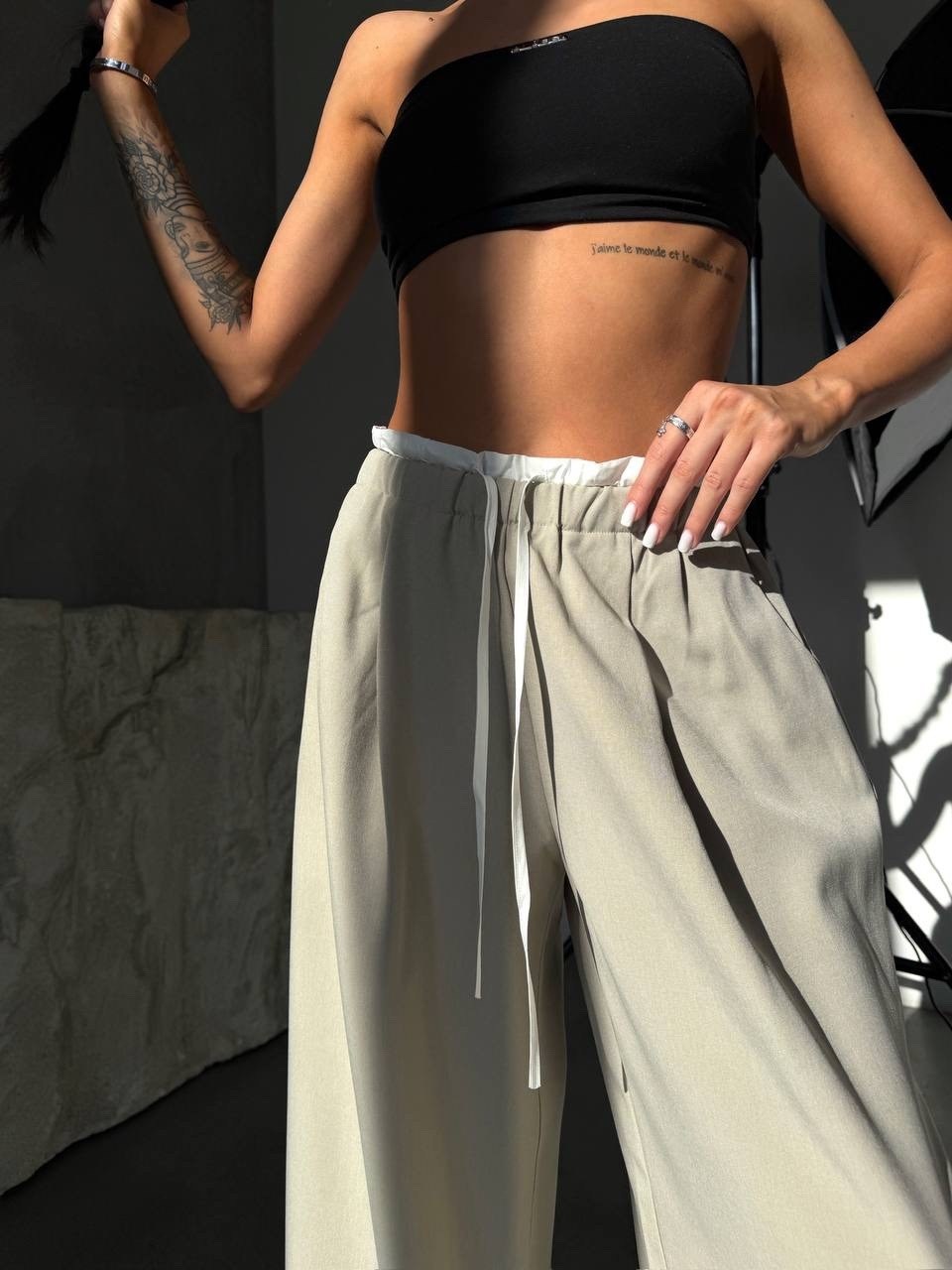 спортивные брюки женские,брюки широкие,спортивные брюки,брюки с широкими штанинами,штаны спортивные