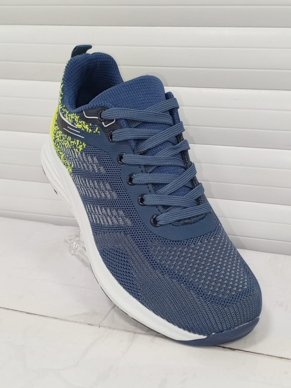 мужские кроссовки,кроссовки,кроссовка мужской,спортивные кроссовки,повседневные кроссовки