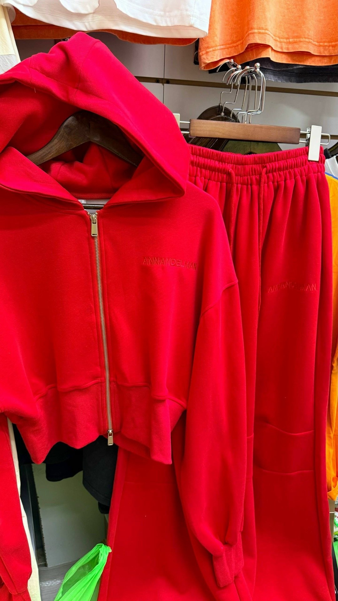 спортивные костюмы женские,модные наряды,костюм на флисе,спортивный костюм