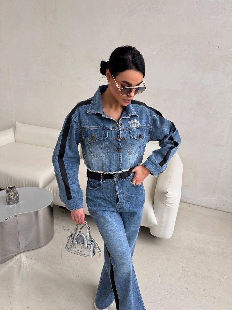 женский джинсовый костюм,стильные костюмы,костюм джинсовый,джинсовая куртка,стильный джинсовый костюм