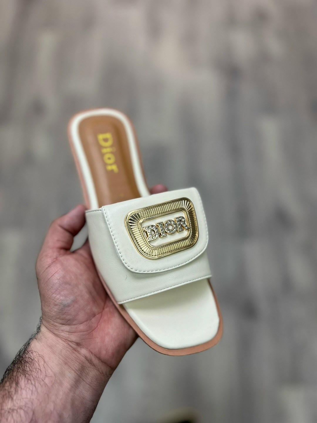 шлепанцы женские,шлепки кристиан диор женские,модные шлепанцы,шлепки диор,