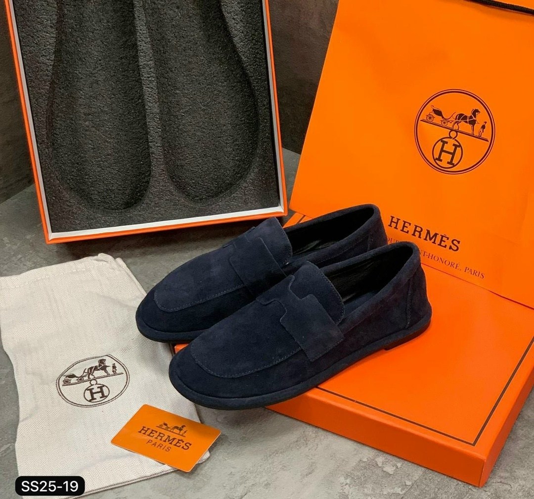 ,hermes лоферы,мокасины эрмес,мокасины мужские,женские лоферы hermes paris a113173 замшевые чёрные