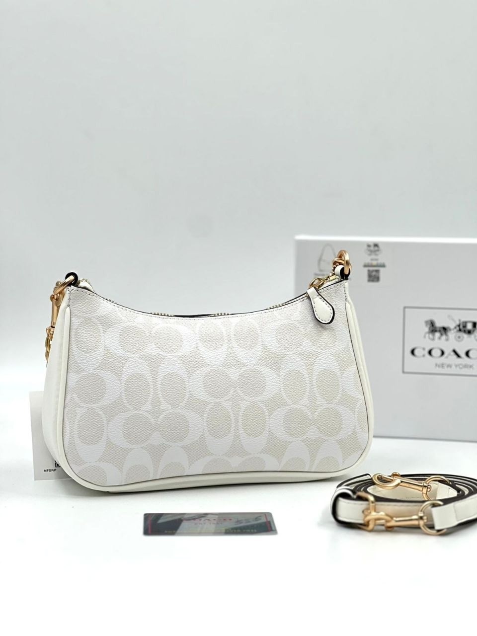 женская сумка coach,сумка coach,брендовая сумка через плечо coach,сумочка coach teri белая,сумка через плечо coach