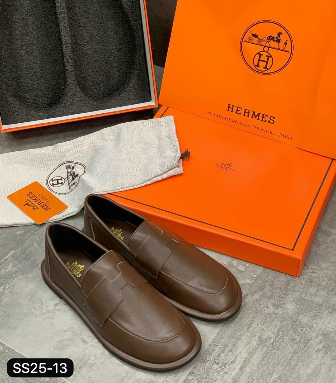 ,hermes лоферы,мокасины эрмес,мокасины мужские,женские лоферы hermes paris a113173 замшевые чёрные