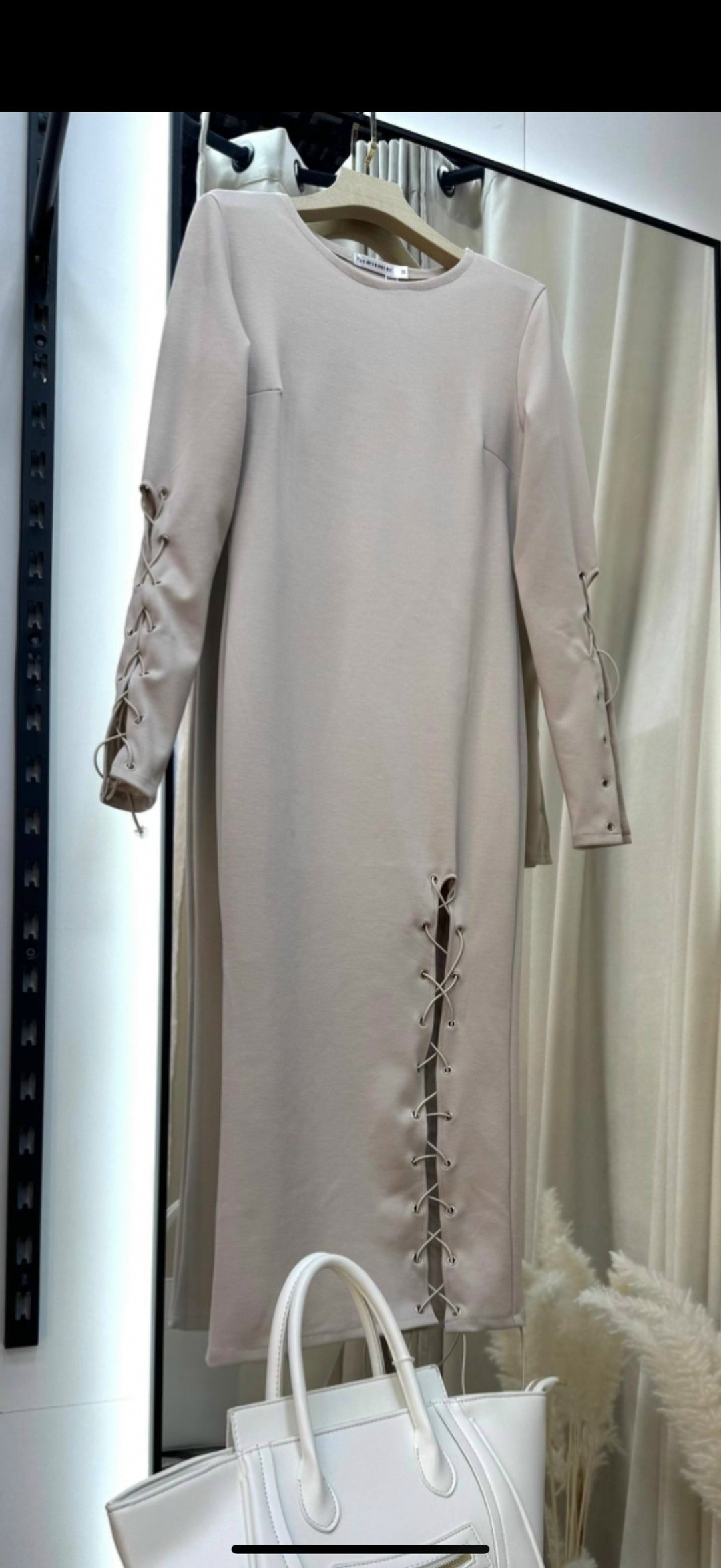 трикотажное платье,платье лапша в рубчик со шнуровкой миди ol fashion,платье,платье на шнуровке,облегающее платье