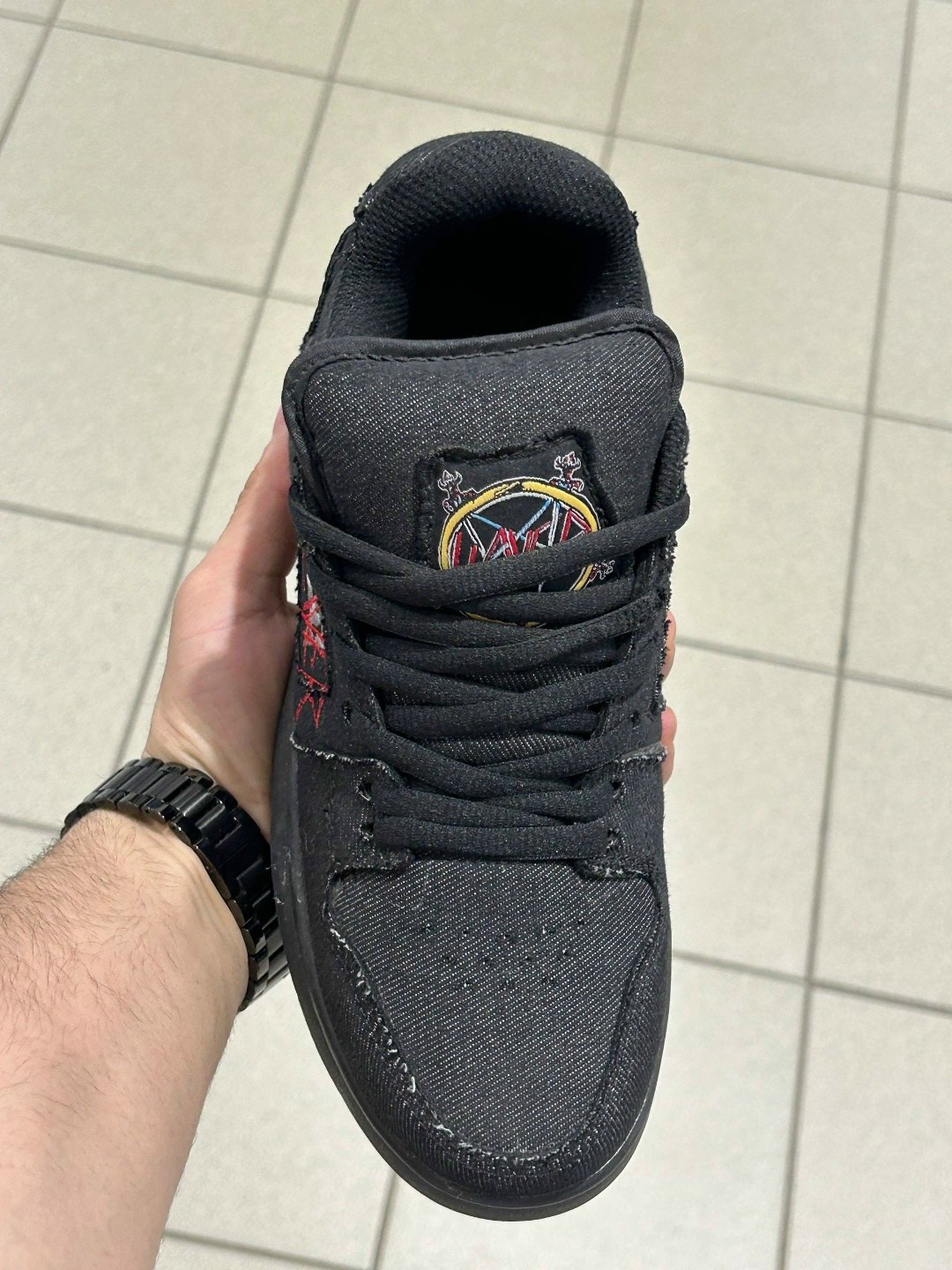 кроссовки slayer,кроссовки slayer court graffik dc shoes,кроссовки dc shoes court graffik,кроссовки dc slayer court graffik,dc x slayer ct graffik shoes black black red