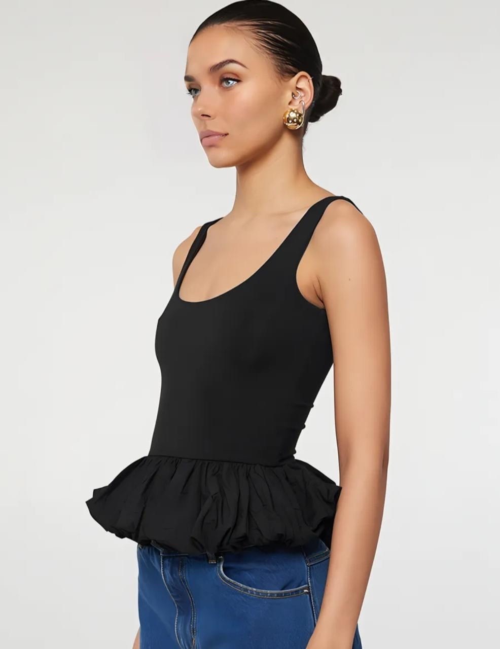 укороченные топы,топ с баской,юбка на лето,мода и стиль