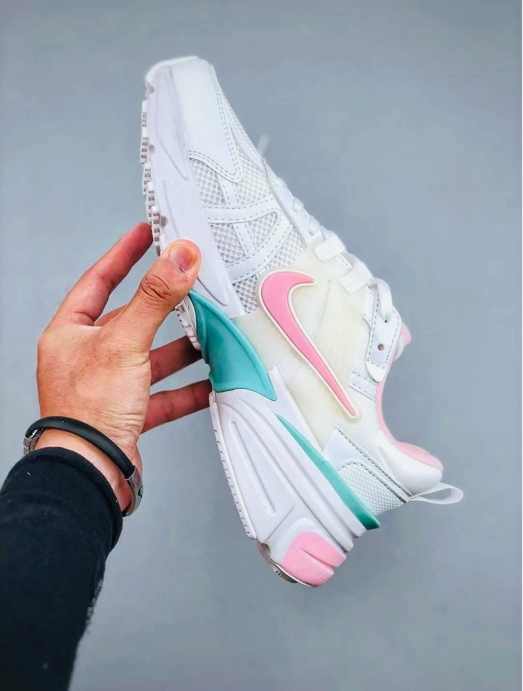 кроссовки nike,женские кроссовки nike,кроссовки,кроссовки nike v 2 k run,найки кроссовки женские