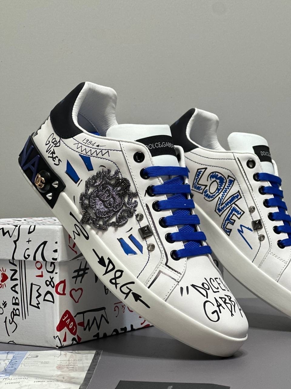 кроссовки с логотипом белый dolce&gabbana,dolce & gabbana кроссовки,,кеды дольче габбана мужские реплика,кеды dolce&gabbana
