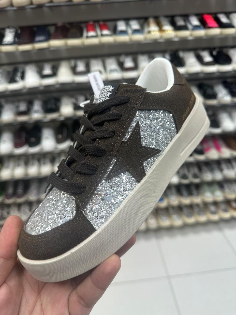 ,кроссовки golden goose с пайетками на платформе,кеды golden goose,обуви,голден гус кеды