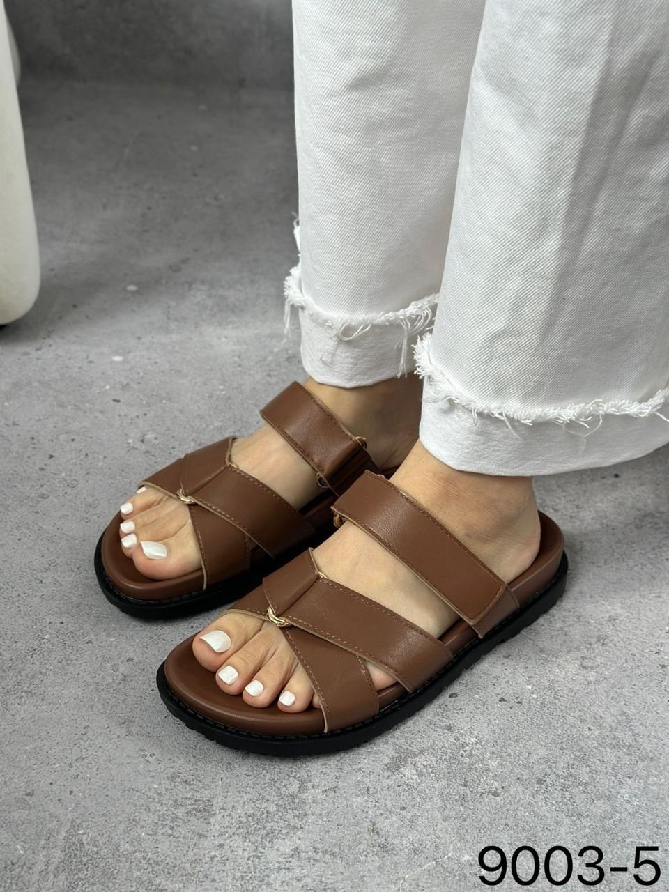 ,шлепанцы женские,модные шлепки,модные сандалии,сандалии с ремешками